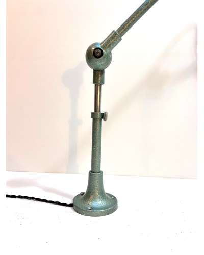 LAMPE ARTICULEE VERTE MARTELEE  de LUMINA 1960