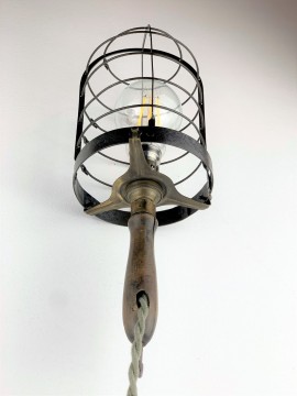 ANCIENNE LAMPE BALADEUSE 1920 -1930  bois / metal