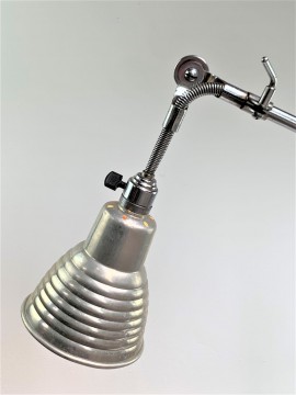 LAMPE " TOUS SENS " 1920 1930 version Nickelée Etau 2 bras